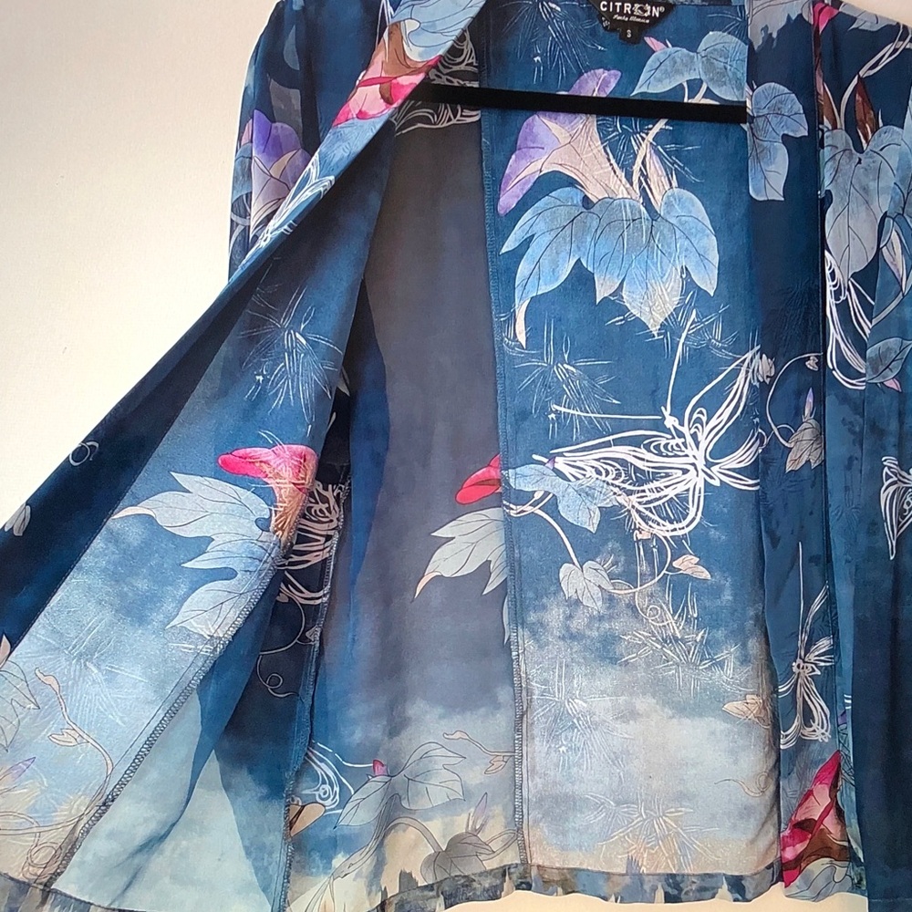 Citron Blue Floral Sheer Kimono - Picture 6 of 9